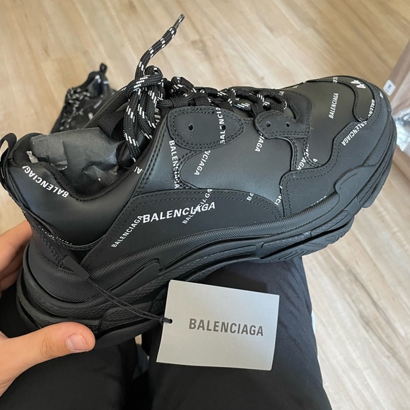 Black Balenciaga Triple S - Picture 3 of 10